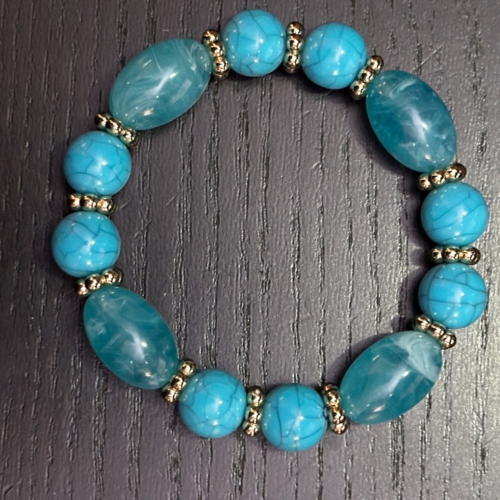 baby blue bead bracelet